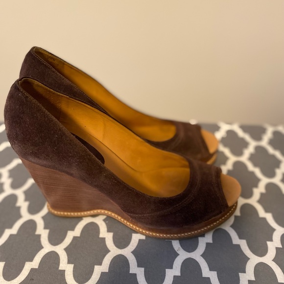 Michael Kors wedge open toe heels. In very good used condition. - Picture 2 of 4